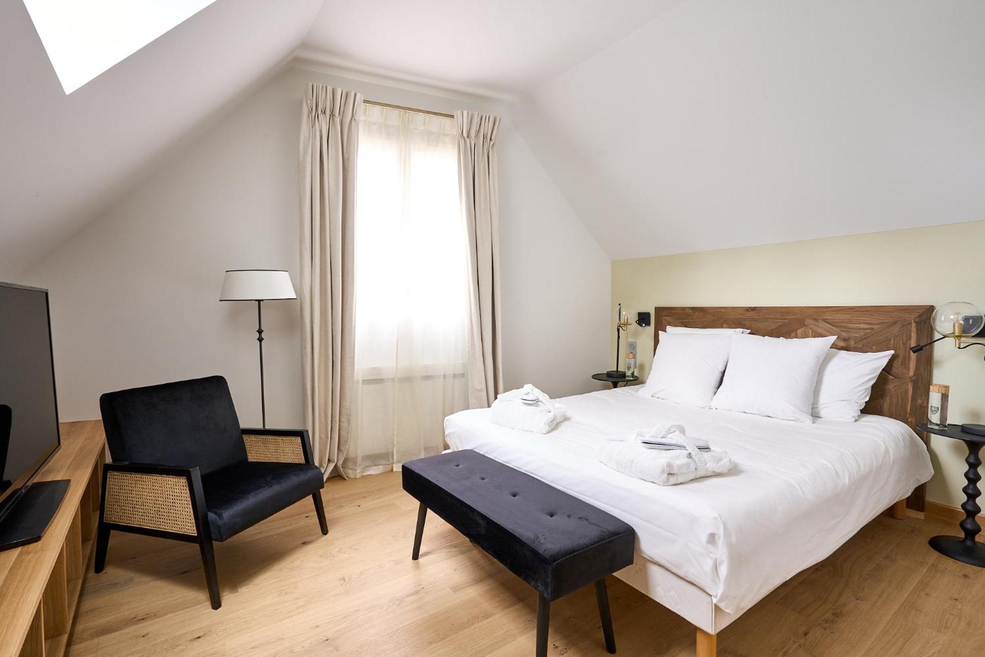 Hotel La Commanderie De 4*